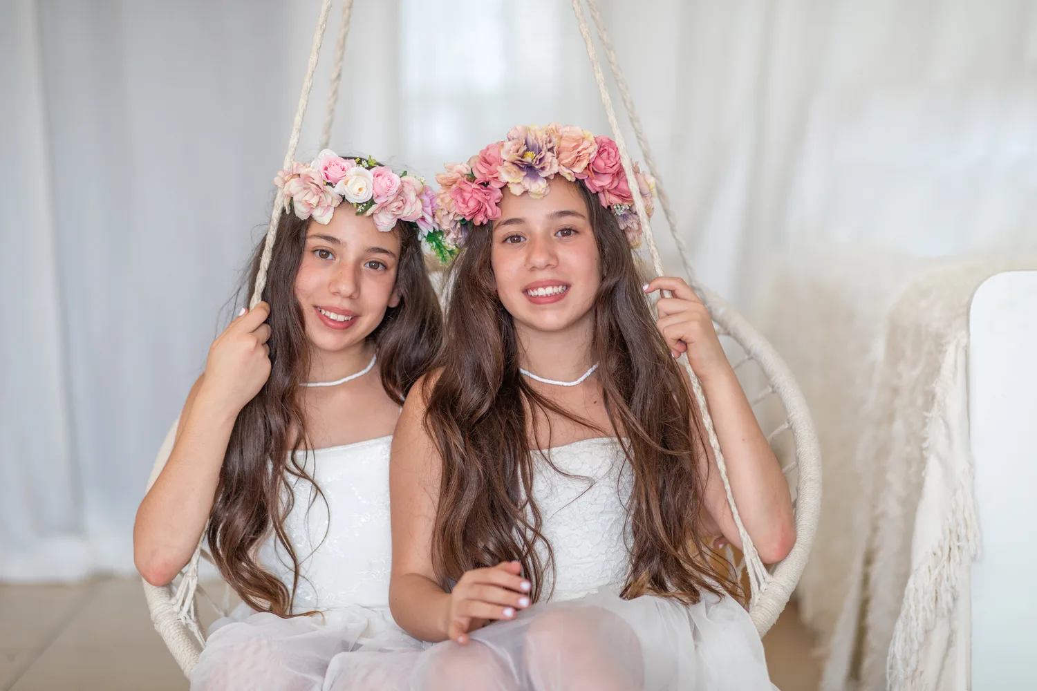 בוק בת מצווה תאומות